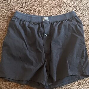 Men's Dark black boxers size medium fruit of the loom has stretch like new
